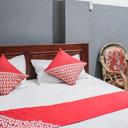 Oyo 93117 Penginapan Tiga Dara Jayapura Dış mekan fotoğraf